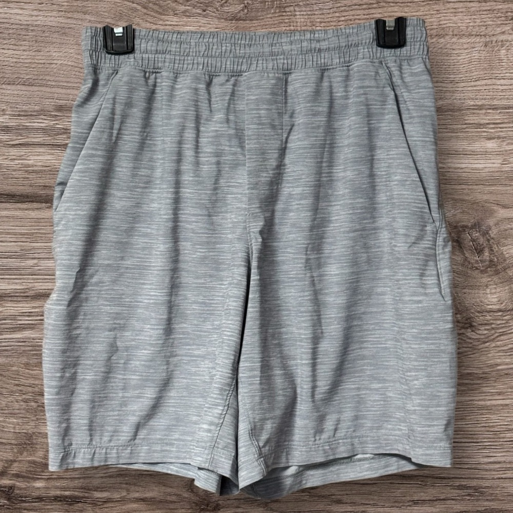 EUC Lululemon Pace Breaker Short SZ S Gray